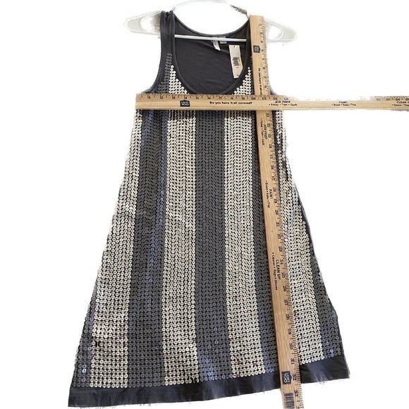 OLD NAVY Sequin Rayon Spandex Shift Grey Sleeveless Dress size XS - Picture 8 of 8